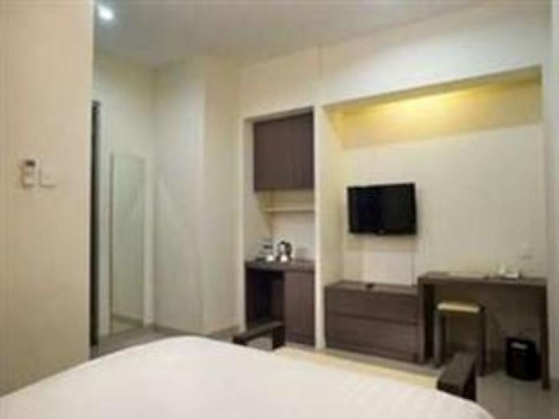 Harlys Residence Jakarta Exterior photo